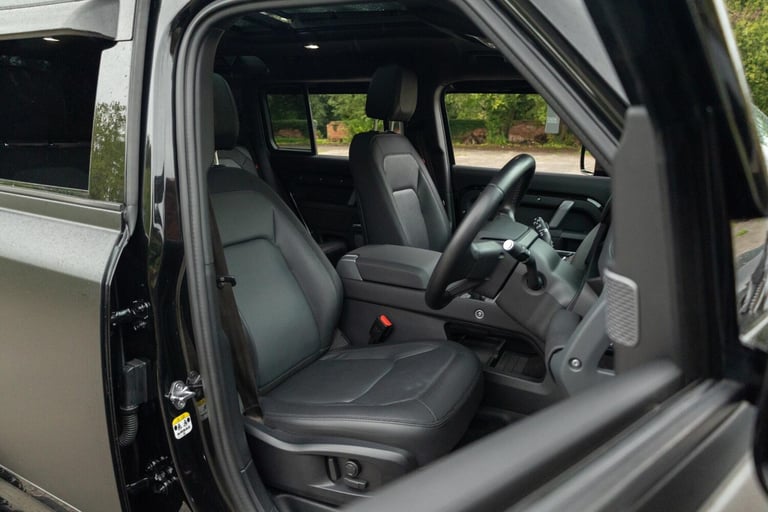 2024 Land Rover Defender 110 3.0 D250 MHEV X-Dynamic SE Auto 4WD Euro 6 (s/s) 5dr ESTATE Diesel A...