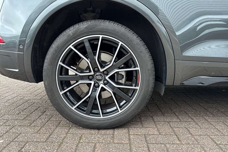 2024 Audi Q5 45 TFSI Quattro Black Edition 5dr S Tronic ESTATE PETROL Automatic