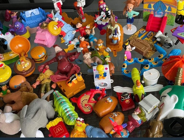 Approx 80 retro McDonald toys