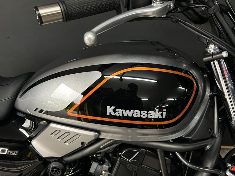 2022 22-PLATE KAWASAKI Z650RS Z650RS 6,968 MILES * FSH * RECENT TYRES * EXTRAS *
