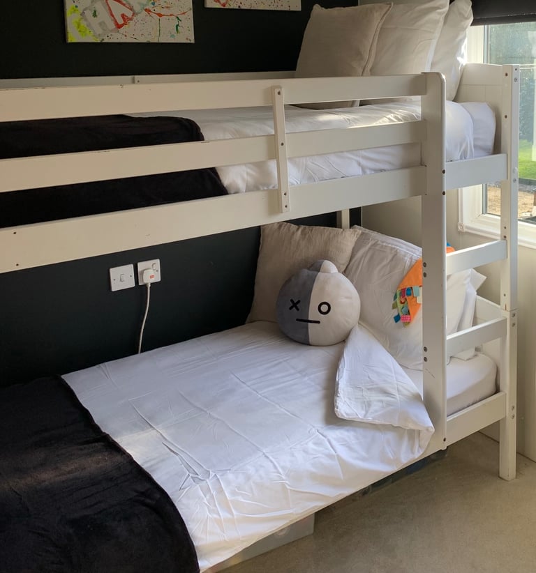 White Wooden Bunk Beds with Mattresses 