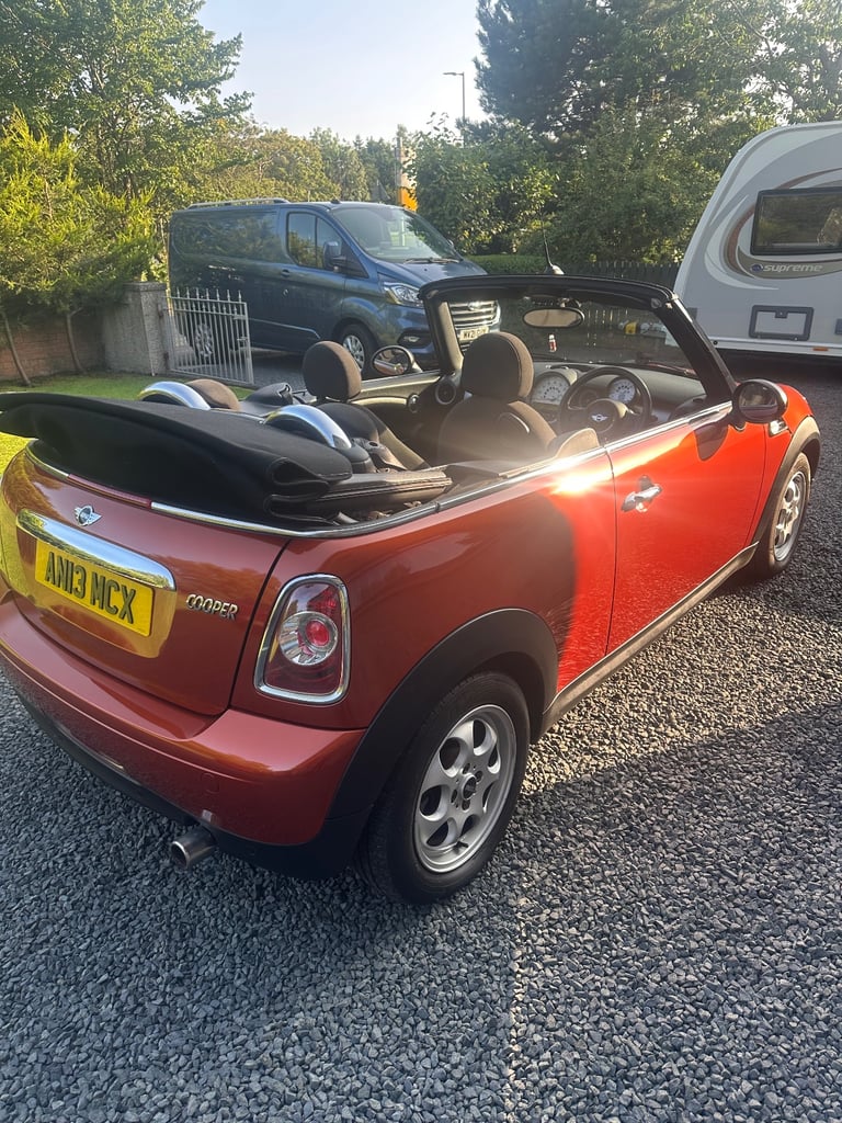 Mini, CONVERTIBLE, Convertible, 2013, Manual, 1598 (cc), 2 doors