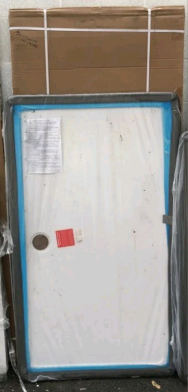 CLEAR GLASS SILVER FRAMED 890 X 2000 X 8MM WET ROOM PANEL WITH FLIPPER