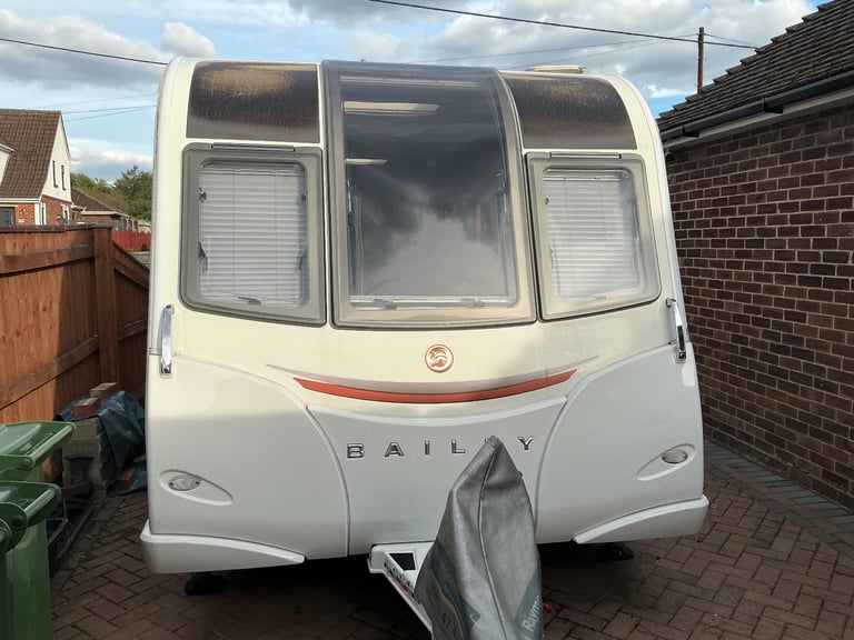 Bailey Unicorn Cadiz 4 Berth fixed single beds series 3