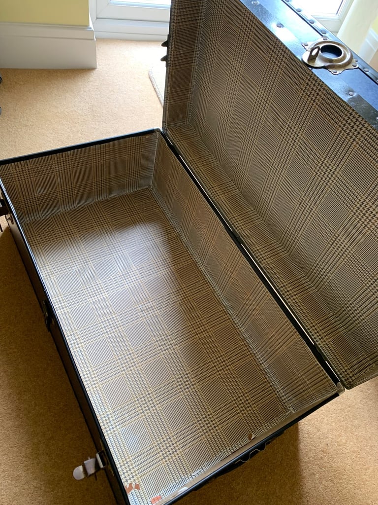 Vintage 1970s trunk