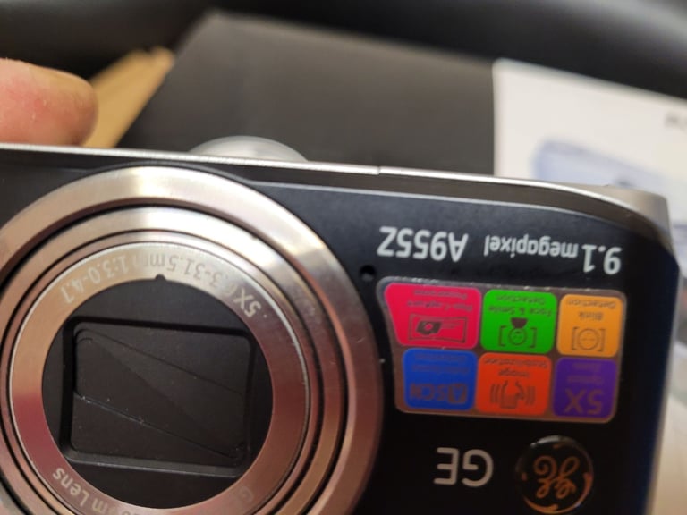 GE A955Z Digital Camera 