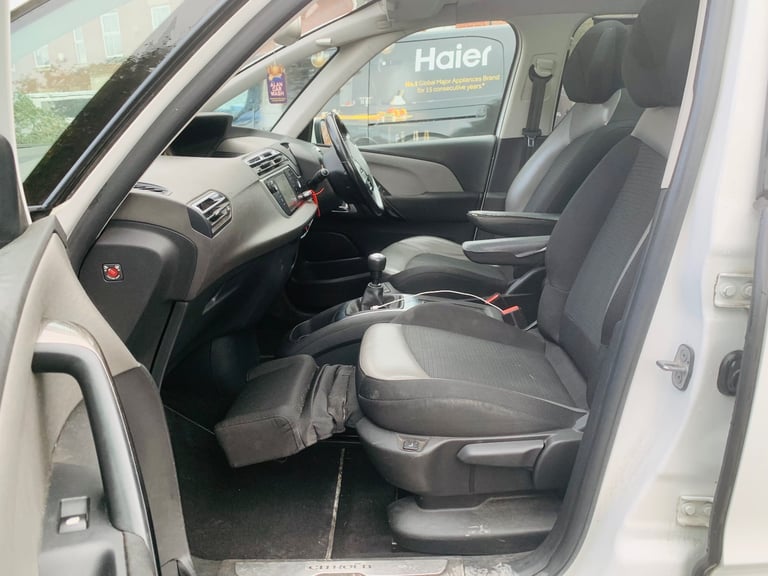 Citroen, C4 PICASSO, MPV, 2015, Manual, 1560 (cc), 5 doors