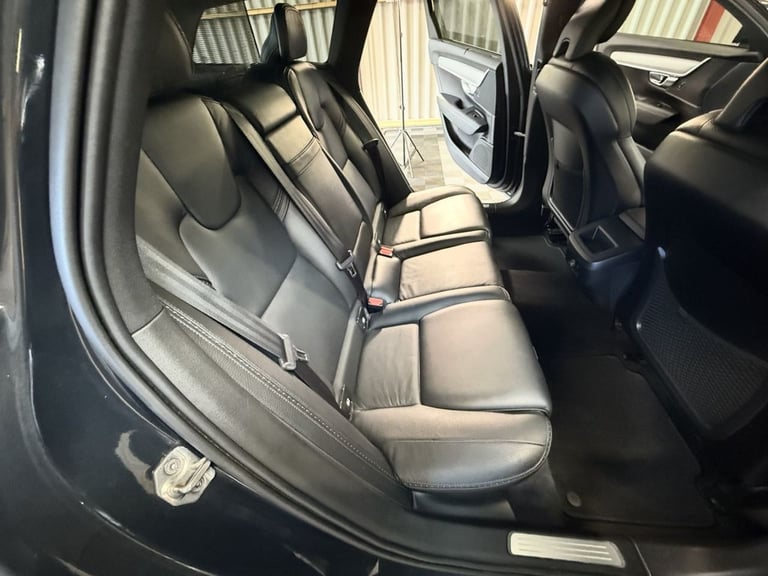 2018 Volvo V90 2.0 D4 Pro Estate 5dr Diesel Auto AWD Euro 6 (s/s) (190 ps) Estate Diesel Automatic