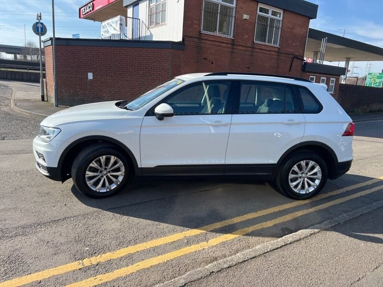 2017 Volkswagen Tiguan 2.0 TDI S SUV 5dr Diesel DSG 4Motion Euro 6 (s/s) (150 ps) ESTATE Diesel A...