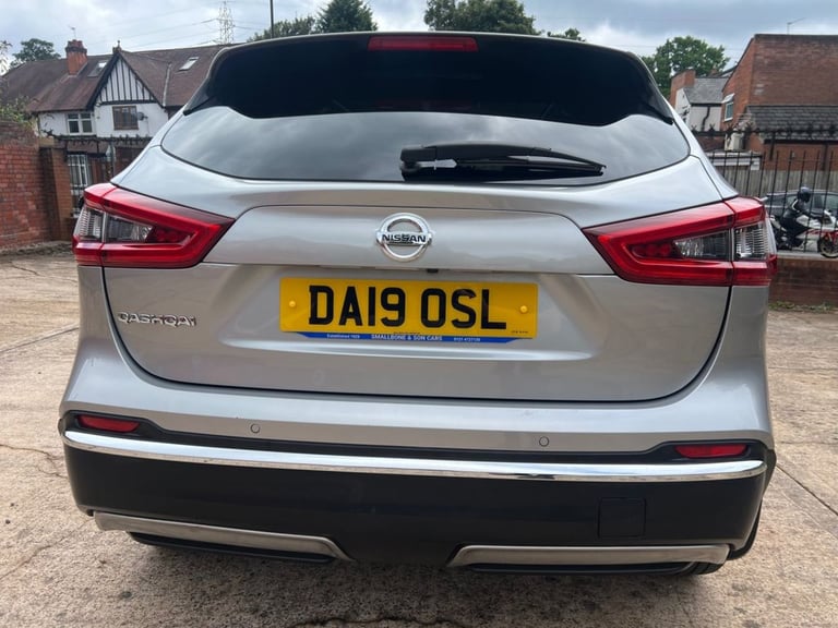2019 Nissan Qashqai 1.3 DiG-T N-Connecta 5dr HATCHBACK PETROL Manual