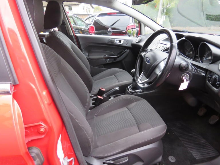 2016 Ford Fiesta 1.0T EcoBoost Zetec Euro 6 (s/s) 5dr HATCHBACK Petrol Manual