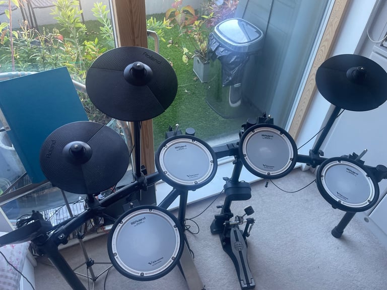 Roland TD1 DMK - Mesh electronic drums