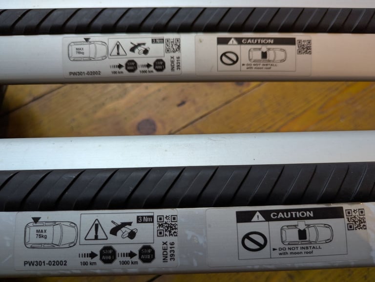 Toyota roof rack Auris/Corolla 