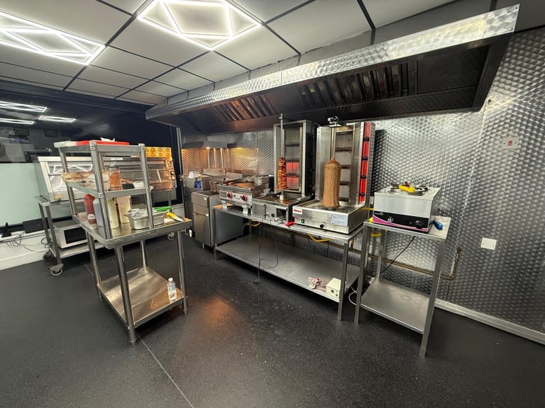 FAST FOOD TAKEAWAY FOR SALE ** PRIME LOCATION**