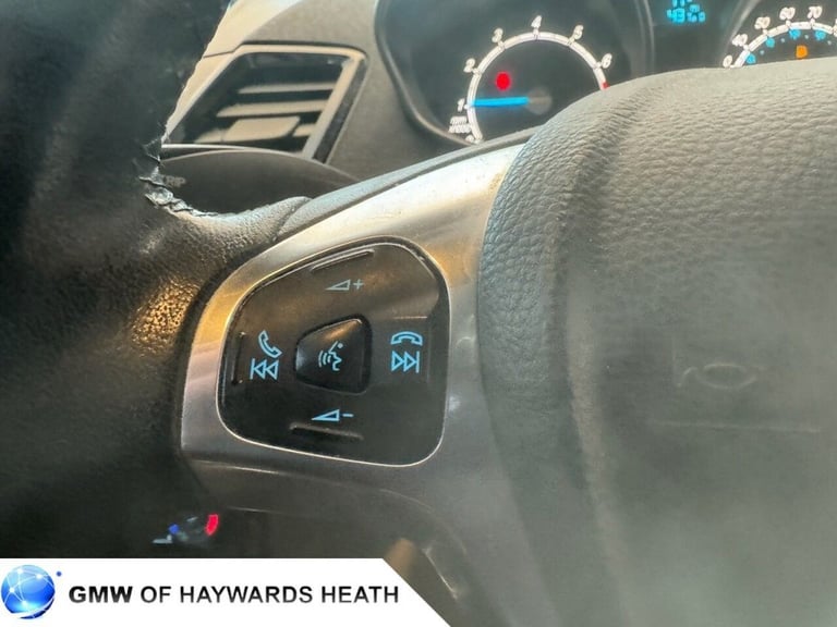 2015 Ford Fiesta 1.0T EcoBoost Zetec Hatchback 5dr Petrol Manual Euro 6 (s/s) (100 ps) Hatchback ...