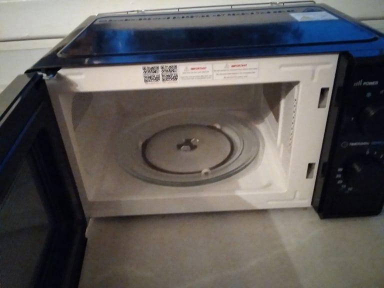 image for Microwave    ( Hardly used )      £20