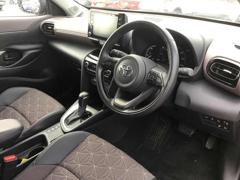 2022 Toyota Yaris Cross 1.5 VVT-h Excel SUV 5dr Petrol Hybrid E-CVT Euro 6 (s/s) (116 ps) HATCHBA...