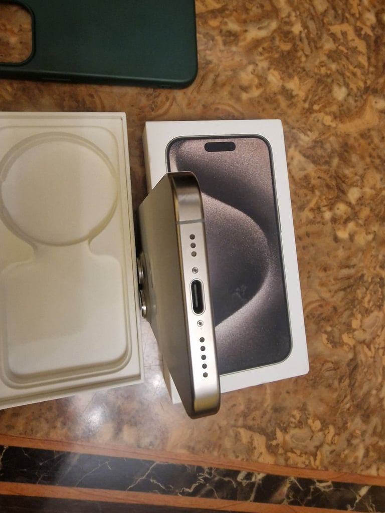 Iphone 15 pro 256gb mint 