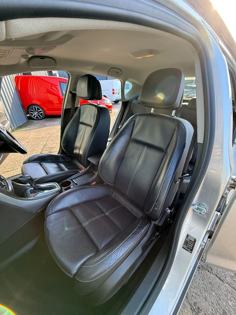 2011 Vauxhall Astra 2.0 CDTi 16V Elite 5dr Auto HATCHBACK Diesel Automatic