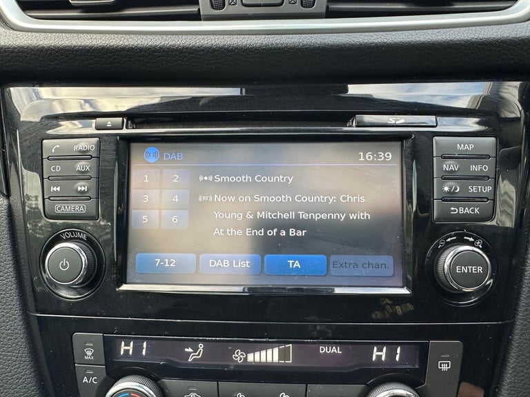 2017 Nissan Qashqai 1.2 DIG-T N-Connecta XTRON 2WD Euro 6 (s/s) 5dr HATCHBACK Petrol Automatic