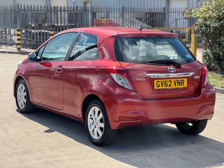 2013 Toyota Yaris 1.4 D-4D TR 3dr HATCHBACK Diesel Manual