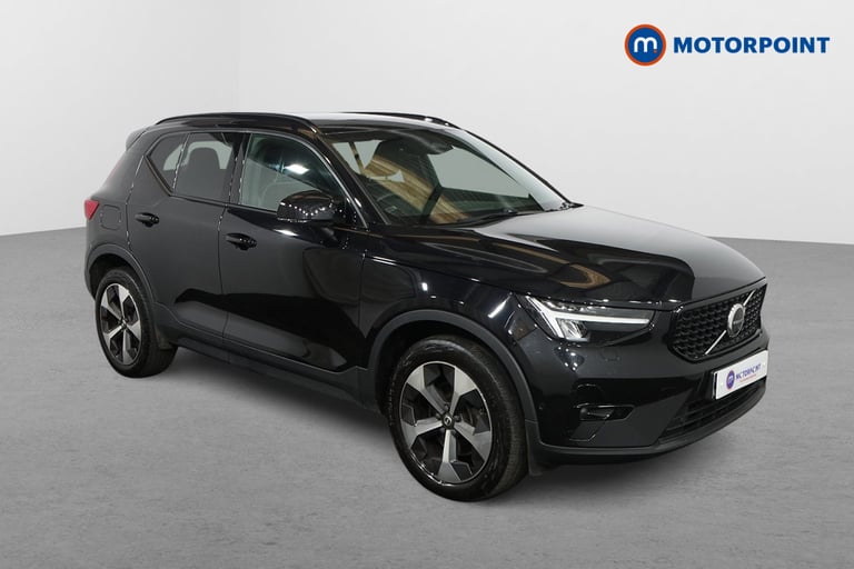 image for 2023 Volvo XC40 2.0 B4P Ultimate Dark 5dr Auto SUV Petrol Automatic