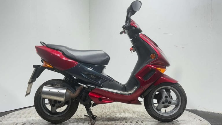 image for Peugeot Ion SPEEDFIGHT 100 1999 5K NON RUNNING CLASSIC 2T 2 STROKE SCOOTER BIKE