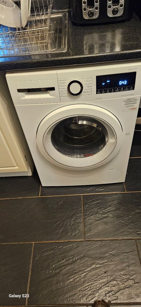 image for BOSCH SERIES 4, WASHING MACHINE COMBINED WITH DRYER, 8KG/5KG WASHER DRYER. 