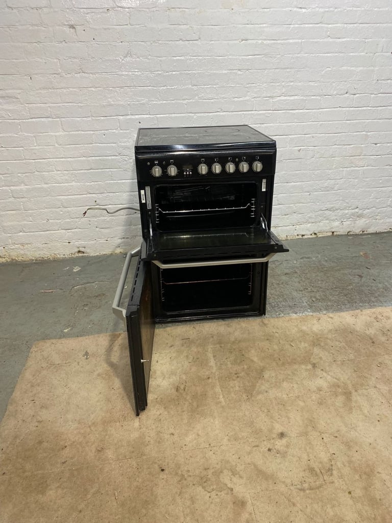 Beautiful Indesit Black 60CM Ceramic Electric Cooker With O