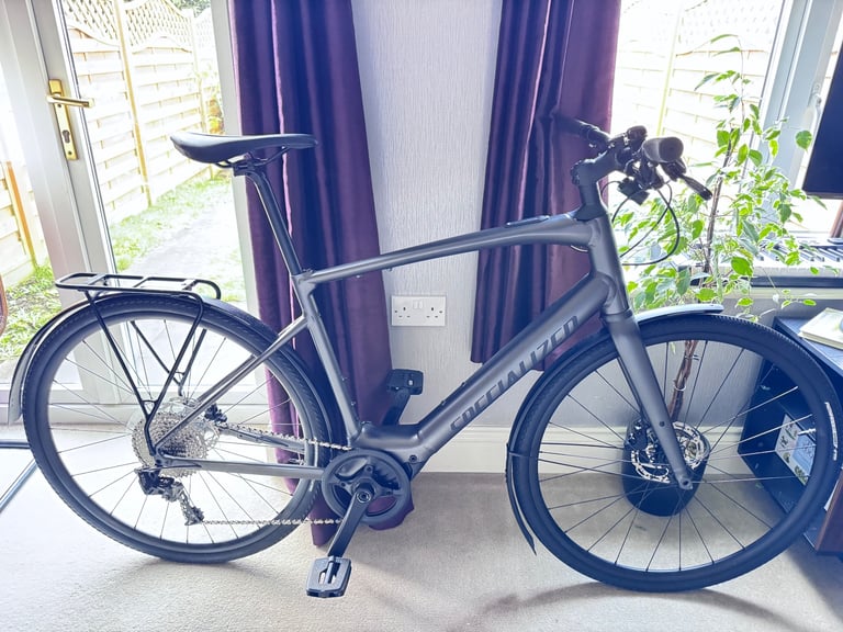Nearly New Specialized Turbo Vado SL 4.0 Large frame Bike for sale.