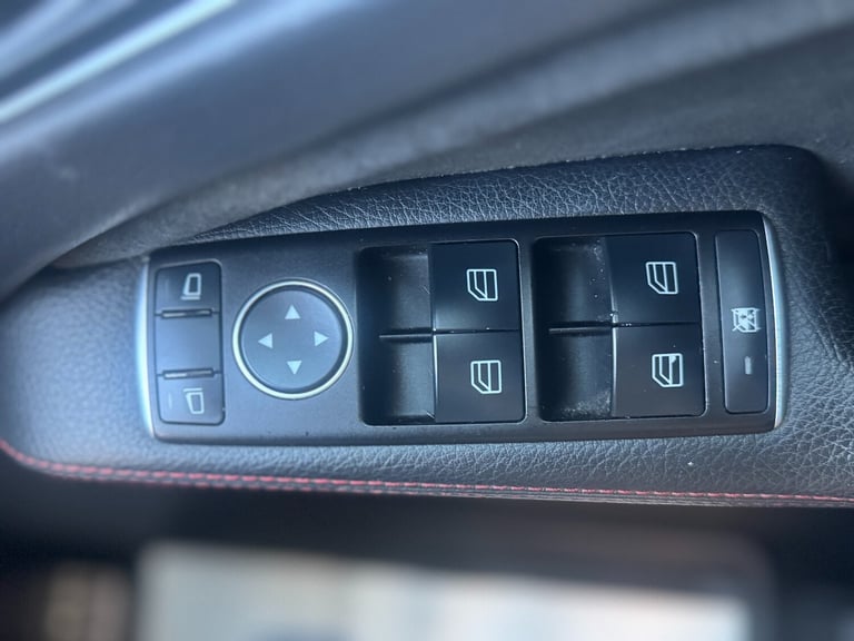 2015 Mercedes-Benz GLA GLA 200 CDI AMG Line 5dr ESTATE Diesel Manual