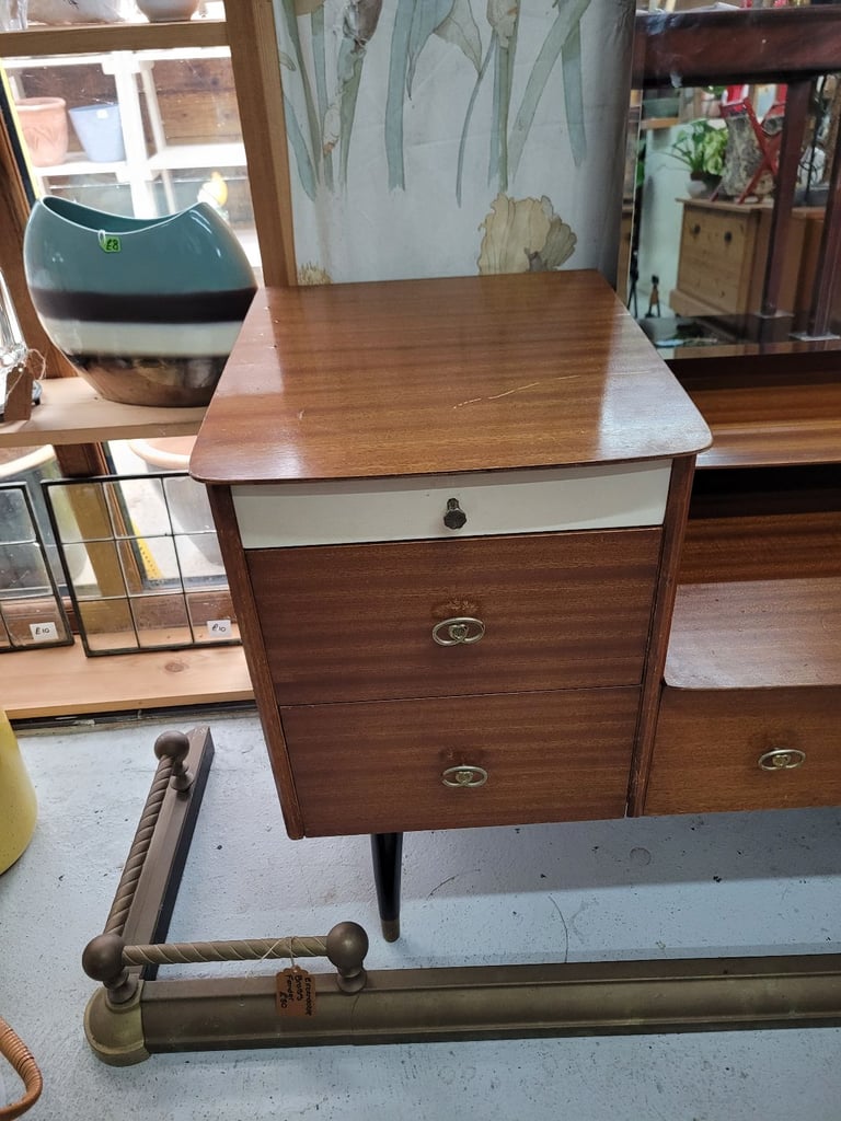 Mid Century Retro Dressing Table 