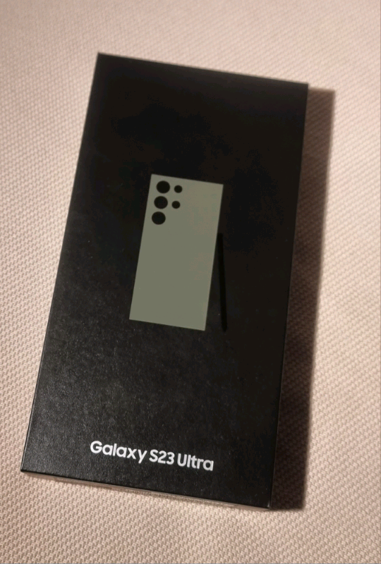 NEW Samsung Galaxy S23 Ultra Green with S pen UNLOCKED