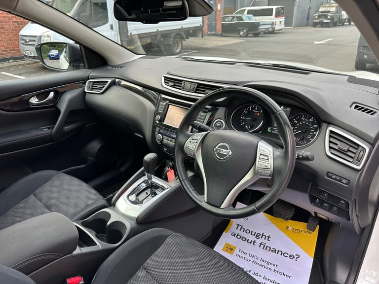 2017 Nissan Qashqai 1.2 DIG-T N-Connecta XTRON 2WD Euro 6 (s/s) 5dr HATCHBACK Petrol Automatic