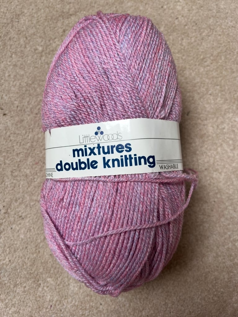 Littlewoods Double Knitting Yarn – Pink Mix (100g ball)