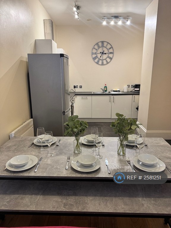 2 bedroom flat in The Posting House, Southport, PR9 (2 bed) (#2581251)