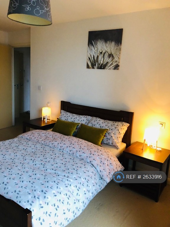 2 bedroom flat in Skyline, Birmingham, B1 (2 bed) (#2633916)