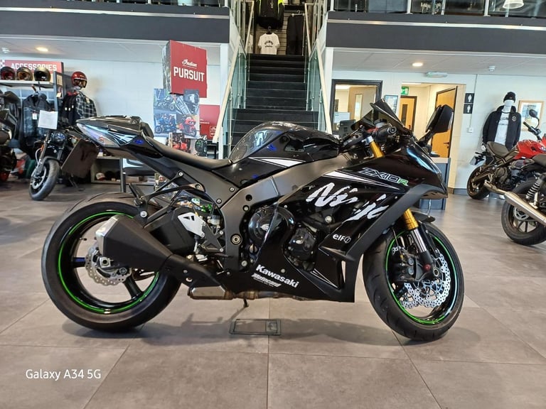 Kawasaki ZX10-R Winter Test Edition, 2015, Black with just 11121miles