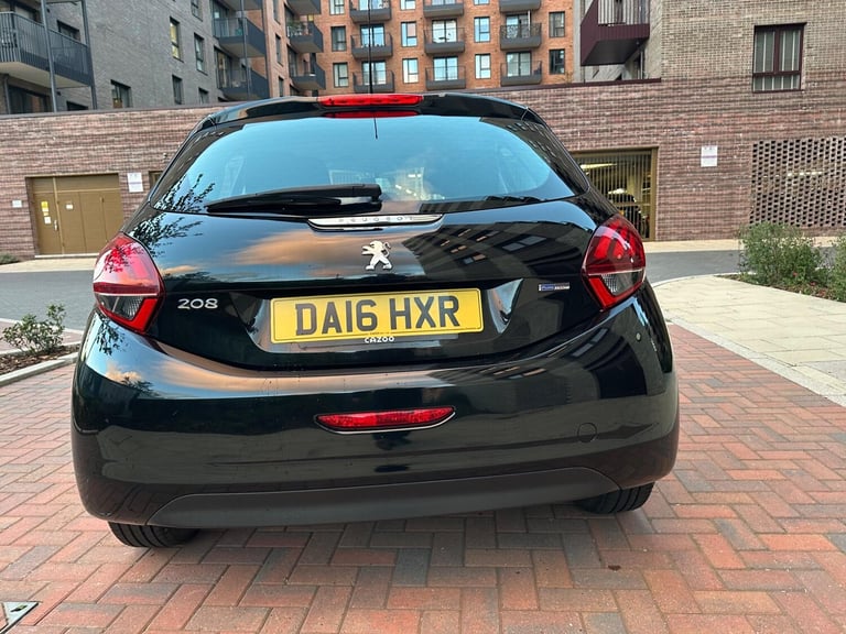 2016 Peugeot 208 1.2 PureTech Active Euro 6 5dr HATCHBACK Petrol Manual