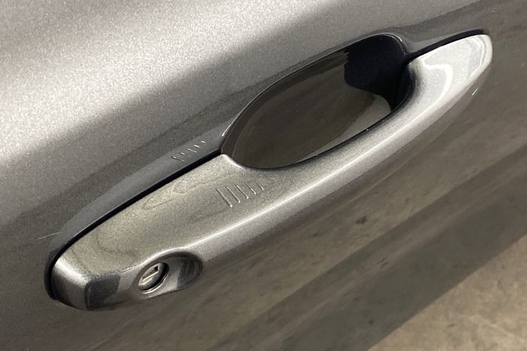 2025 Ford Focus 744494 Hatchback Petrol Manual