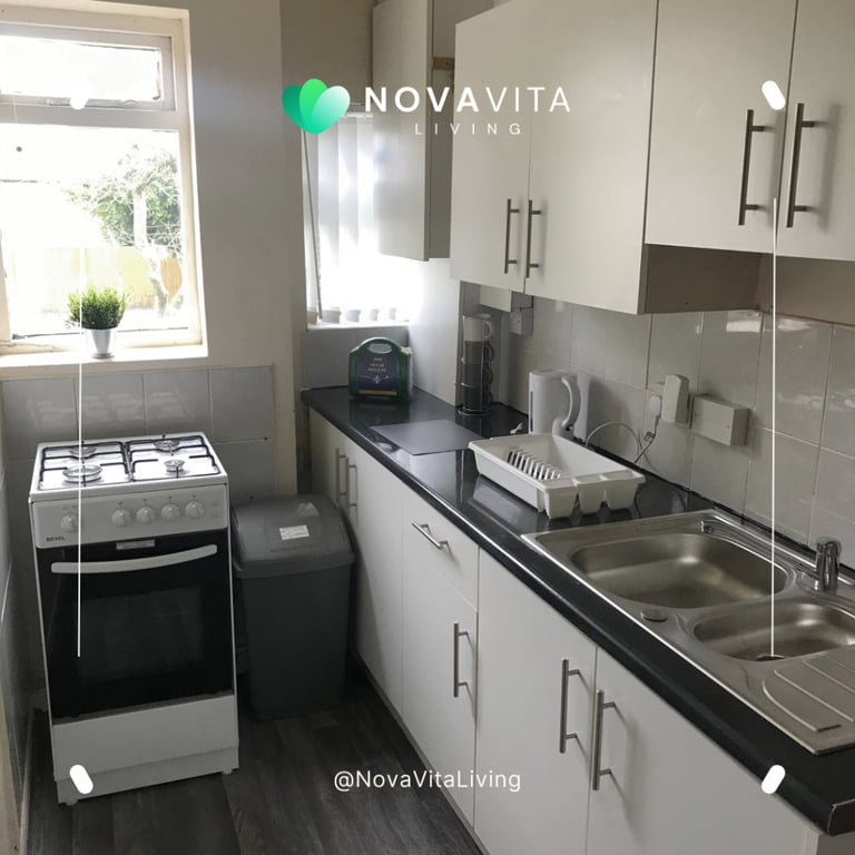 4 Fully Furnished LARGE Rooms FREE Rent DSS DWP Accepted Supported Temporary Accommodation