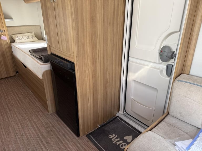 2014 ELDDIS Xplore 574 4 Berth fixed, single beds, motor mover