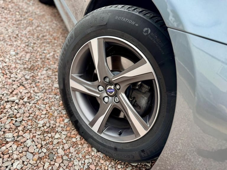 2016 65 VOLVO XC60 2.0 D4 R-DESIGN LUX NAV SUV 5DR DIESEL AUTO EURO 6 (S/S) (190