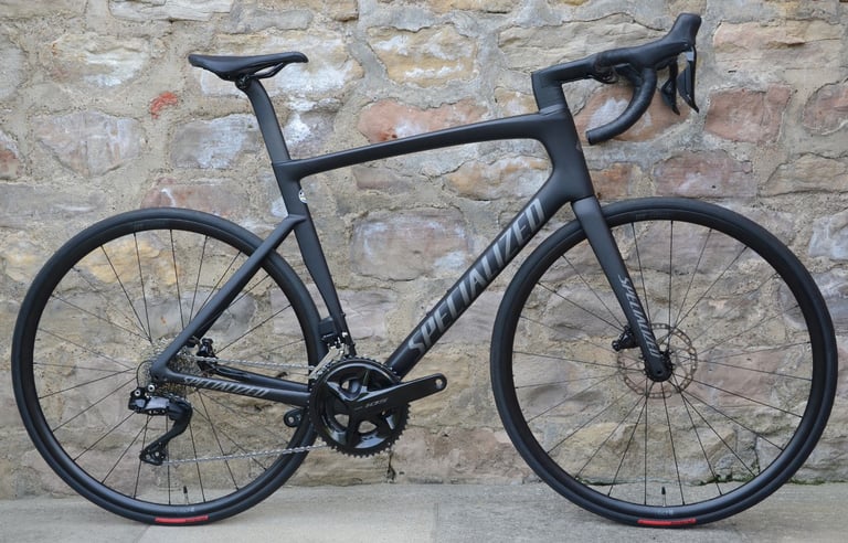image for COST £4000. 2025 SPECIALIZED TARMAC SL7 COMP Di2 DISC CARBON ROAD BIKE. MINT CONDITION. SL 7
