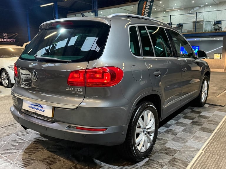 2014 Volkswagen Tiguan 2.0 TDI BlueMotion Tech Match 4WD Euro 5 (s/s) 5dr ESTATE Diesel Manual