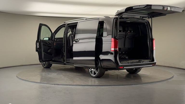 2023 Mercedes-Benz V-Class 2.0 V220d AMG Line MPV 5dr Diesel G-Tronic+ Euro 6 (s/s) XLWB (163 ps)...