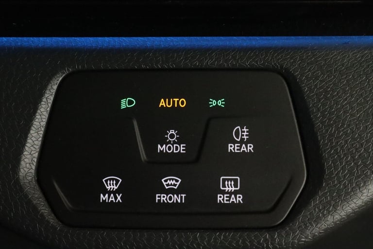 2021 Volkswagen ID.4 Pro Performance 77kWh Life Auto 5dr ESTATE Electric Automatic