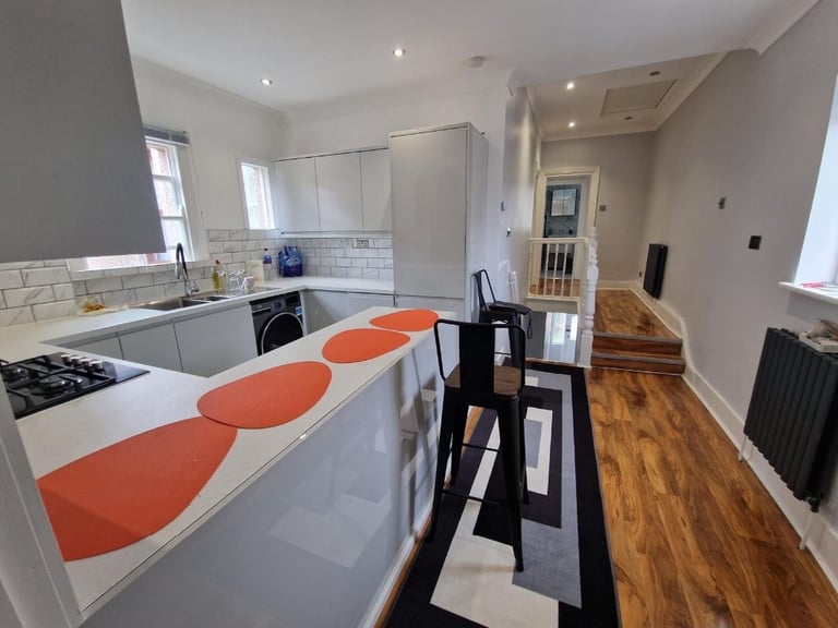 Rent Double Room Lower Addiscombe Road, Croydon CR0 