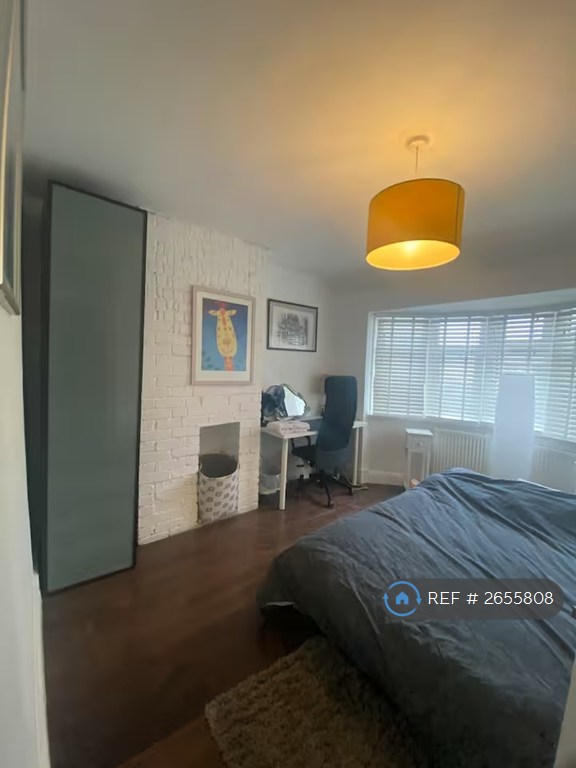 1 bedroom in Sarsfield Road, Greenford, UB6 (#2655808)