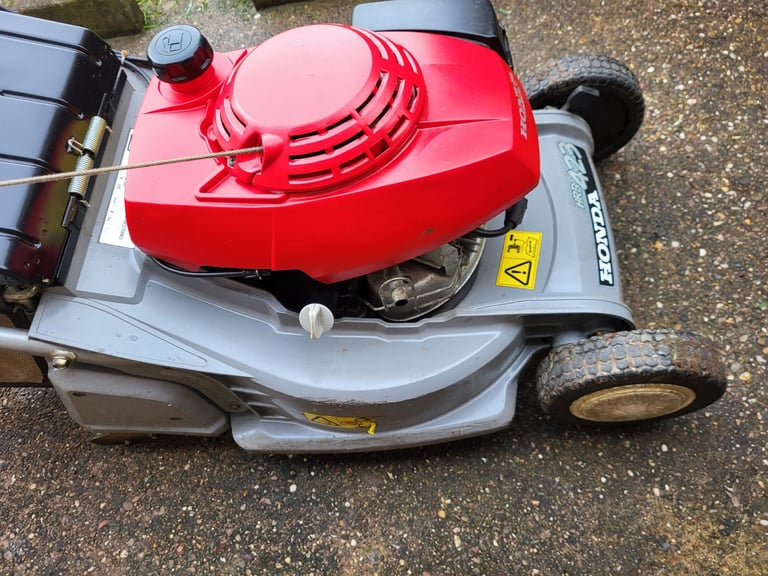 HONDA, HRB423, PETROL LAWNMOWER 